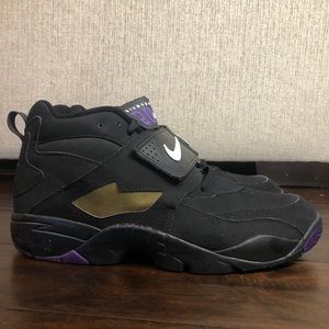 Used Deion Sanders Nike’s